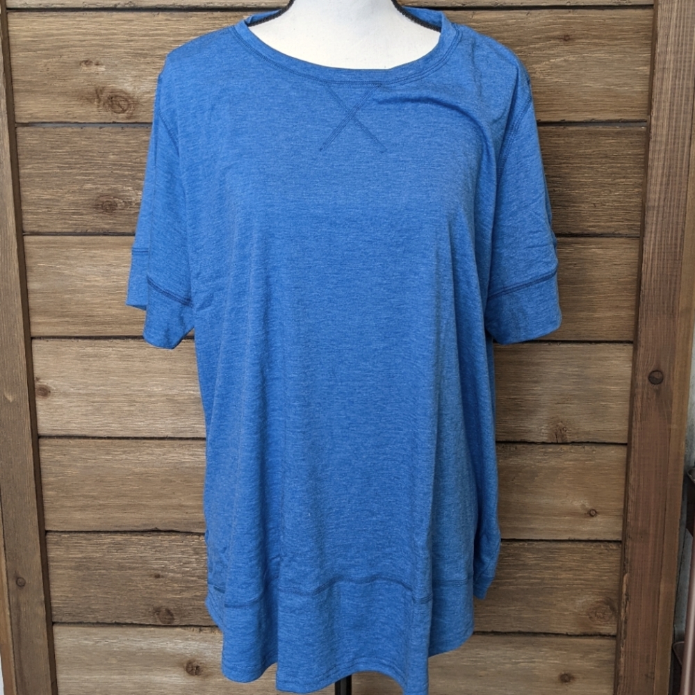 NWOT Fashion Classic Short Sleeve